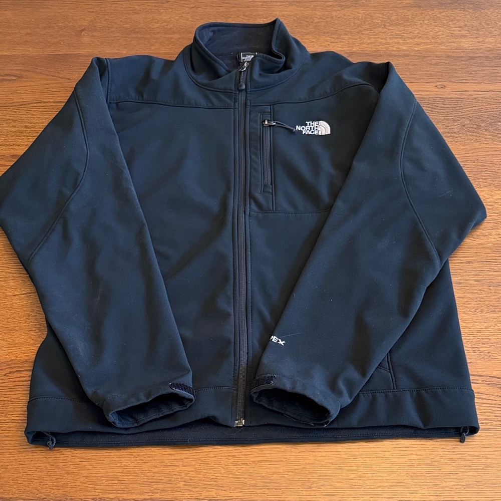 The North Face Men's black soft shell Performance Jacket
